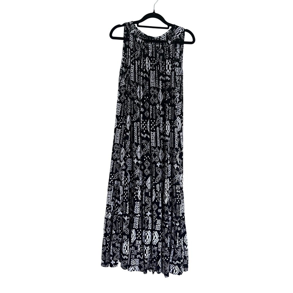 MSK‎ Women Black White Geometric Print Halter Neck Sleeveless Tiered Maxi Dress